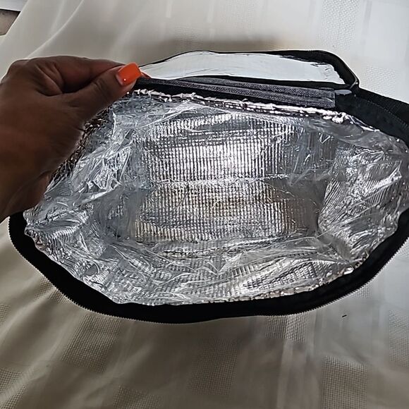 Fever- Tree Insulated Lunch Bag Gray/ Black 13×11 - Picture 10 of 16